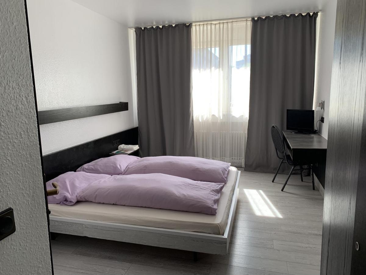City Hotel Динслакен Екстериор снимка