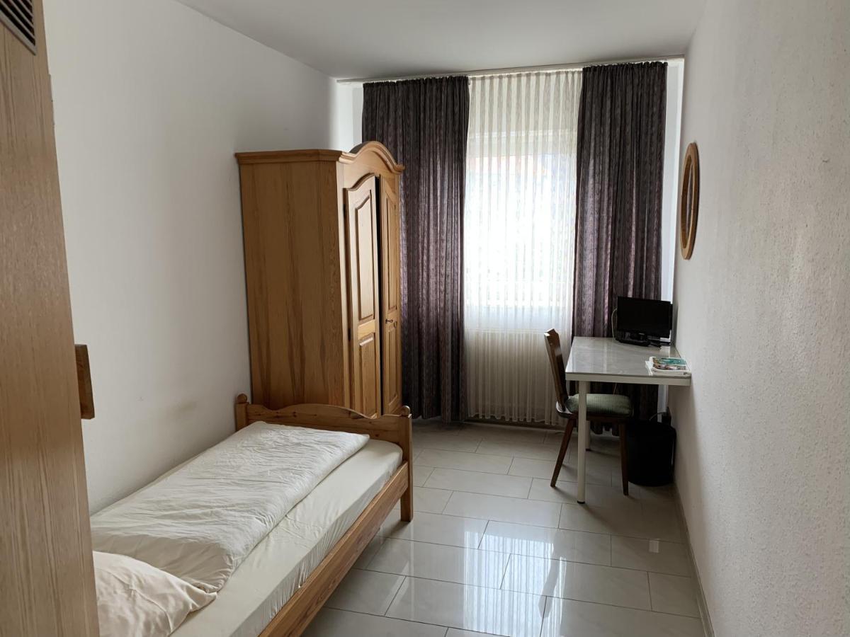 City Hotel Динслакен Екстериор снимка