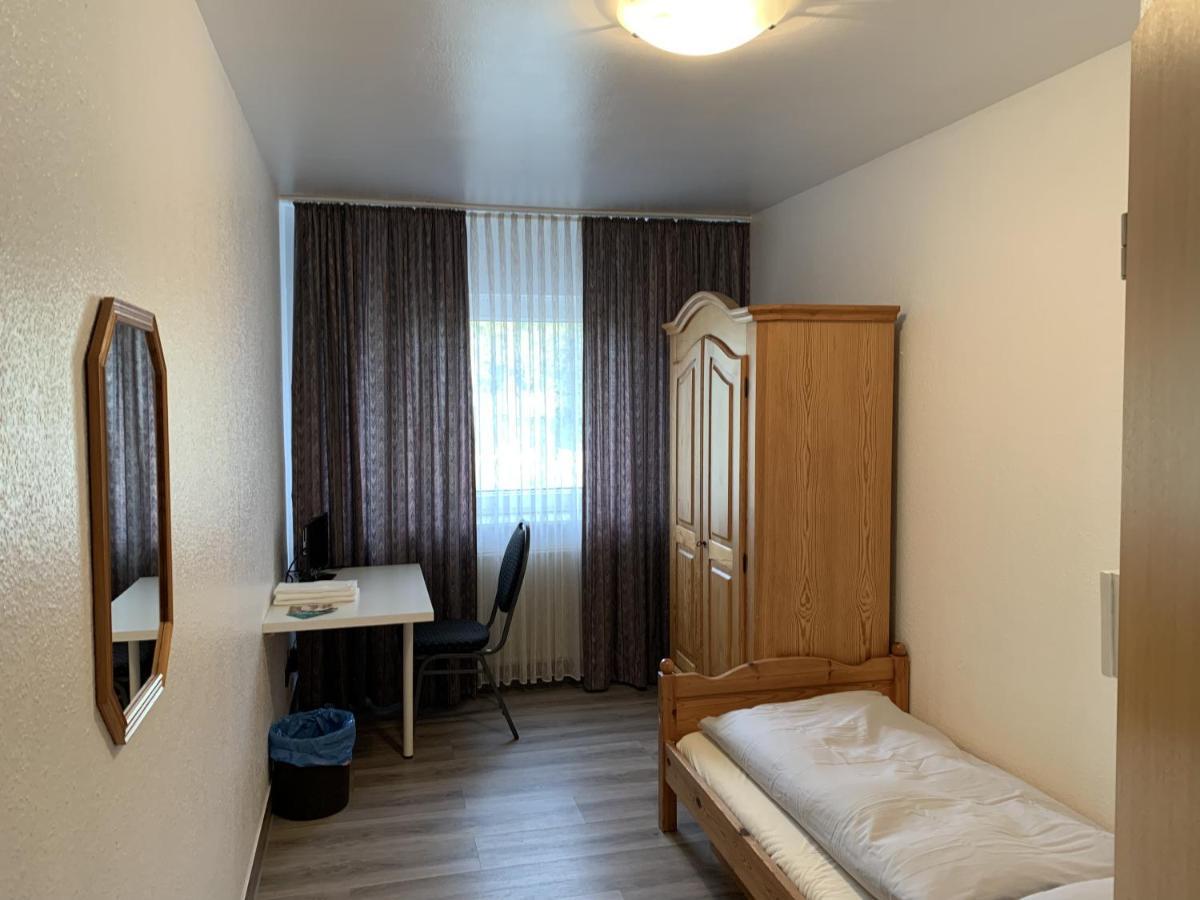 City Hotel Динслакен Екстериор снимка